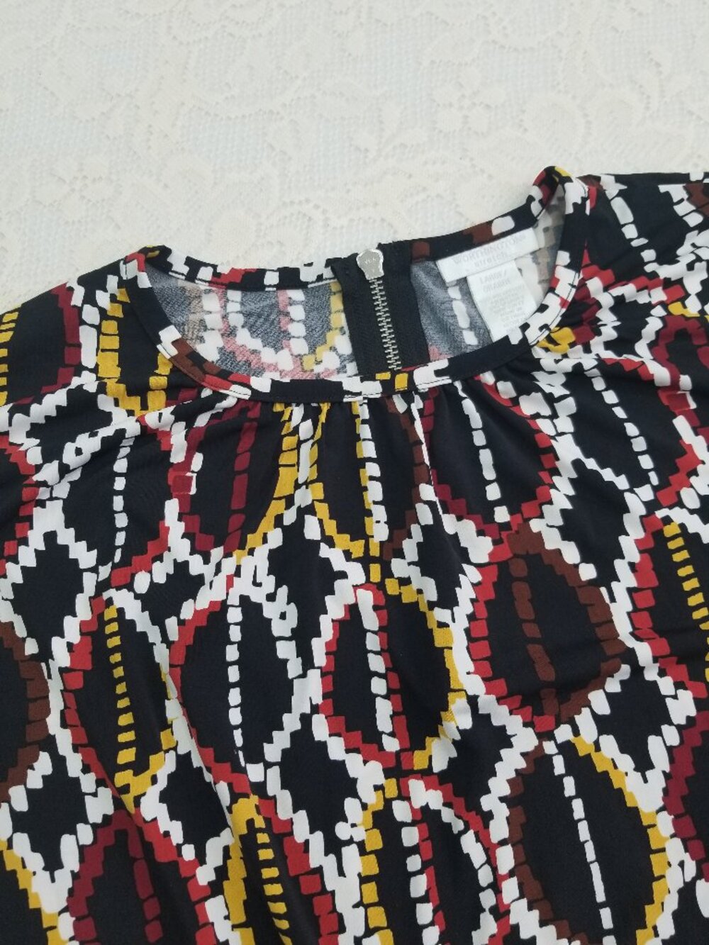 Worthington Stretch Sleeveless Blouse Large - Picture 2 of 4